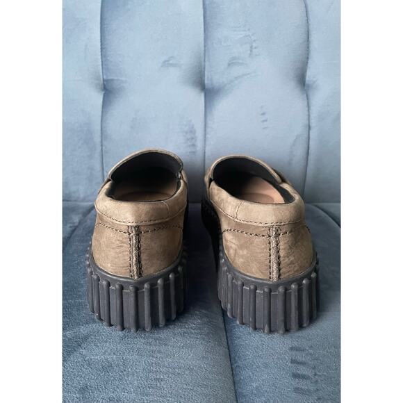Clarks Torhill Penny Loafer 90s Olive Green Black Platform Sole Women's Size 6.5 - Picture 5 of 8
